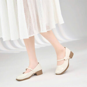 Giày nữ màu kem gót thấp quai ngang thanh lịch