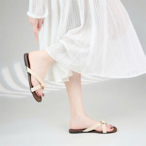 Dép nữ Moonn quai chéo thắt nơ cách điệu xinh xắn