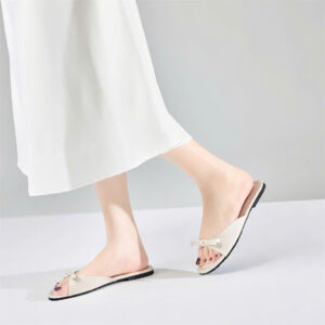 Dép nữ Moonn đế bệt quai bản cong phối nơ nhỏ xinh