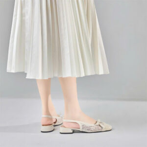 Giày cao gót Moonn ren lãng mạng, mũi vuông thời thượng